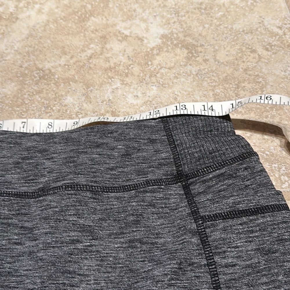 Athleta cute gray skort in excellent condition! - Picture 3 of 7